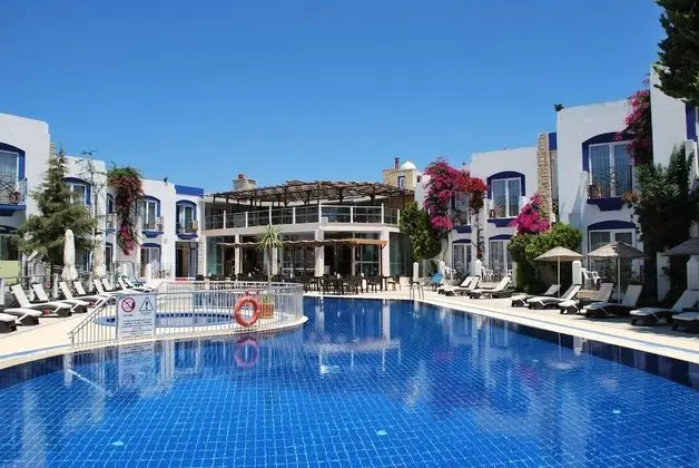 Serpina Hotel