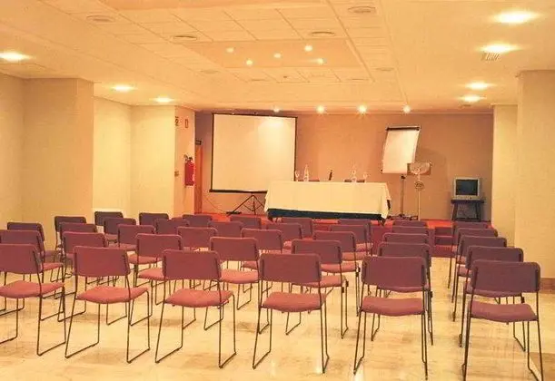 Servigroup La Zenia - İş / Konferans