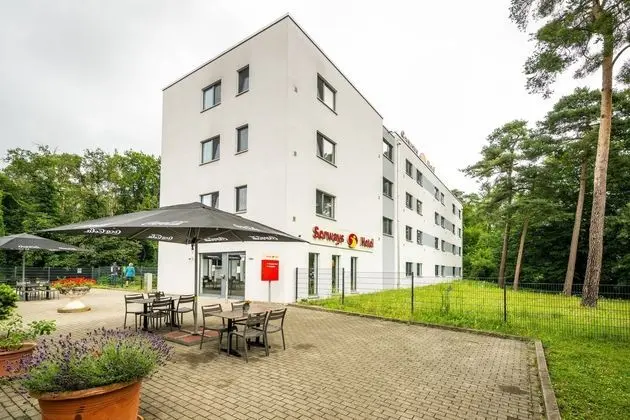 Serways Hotel Bruchsal West - Dış Mekan