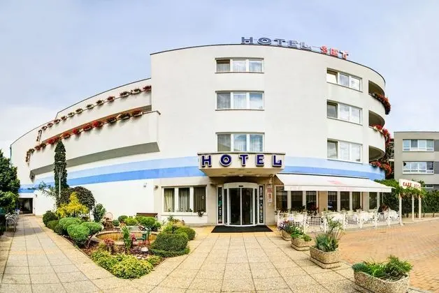Hotel SET - Dış Mekan