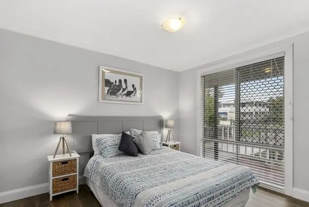 Settle in on 260 Settlement in Cowes - Oda