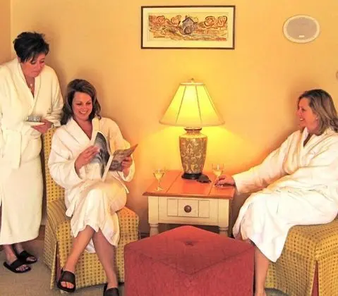 Settlement Courtyard Inn & Lavender Spa - Spa