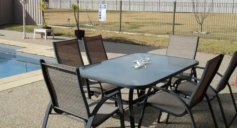 Settlement Motor Inn, Deniliquin - Havuz