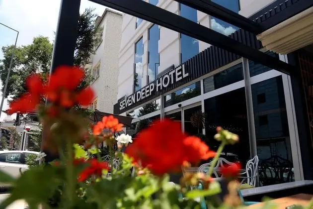 Seven Deep Hotel - Öne Çıkan Resim