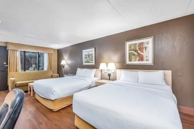 Seven Oaks Hotel Regina, SureStay Collection by Best Western - Öne Çıkan Resim