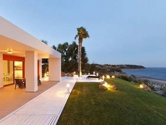 Villa Seven Villa Seven-seafront Private Villa With Pool