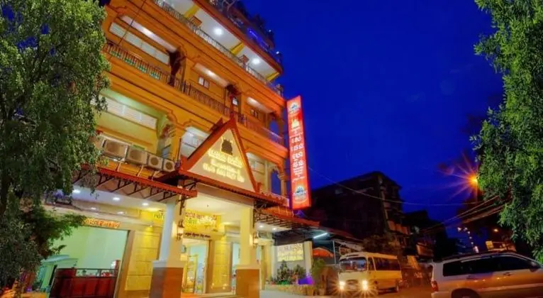 Seventh Heaven Hotel and High Bar - Dış Mekan