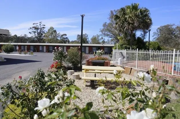 SEYMOUR MOTEL