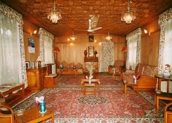 Shabnam Group Of Houseboats - Lobi