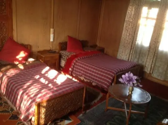 Shabnam Group Of Houseboats - Oda