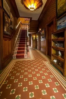 The Shady Rest B&B - Lobi