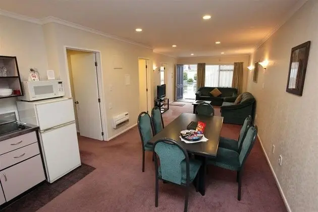 Shadzz Motel & Conference Centre - Genel