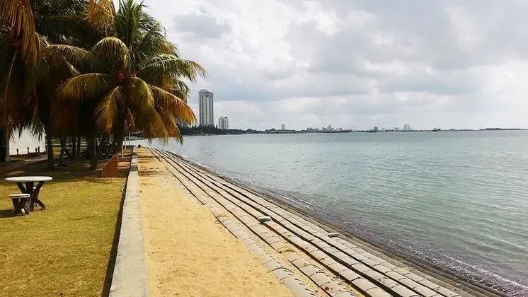 Shah's Beach Resort - Plaj