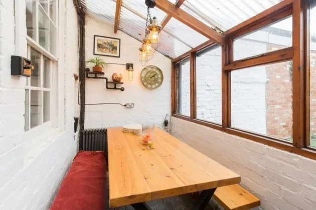 Shakespeare House, Free Parking, Town Centre Location - Yerinde Yemek