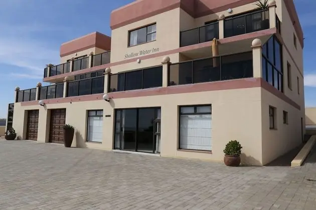 Shallow Water Inn Guesthouse - 1