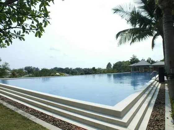 Shalom Casa Seaside Rayong - Havuz