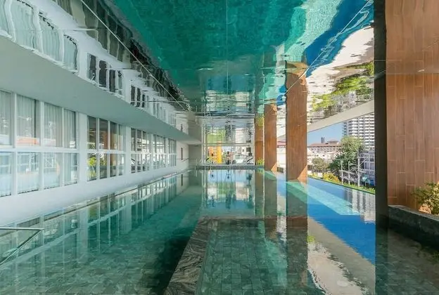 Shambhala Hotel Pattaya - Havuz