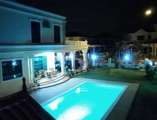 Villa Shamir near KLIA - Dış Mekan