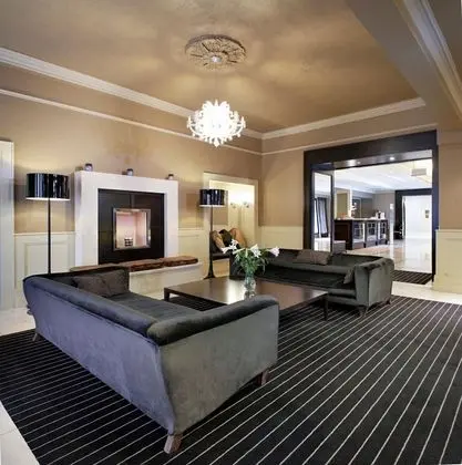 Shamrock Lodge Hotel - Lobi