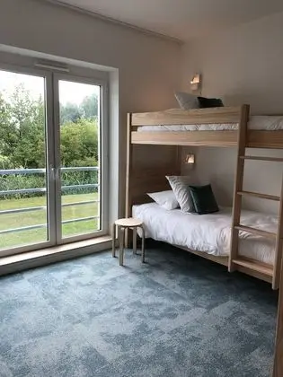 Shana Hotel & Residence