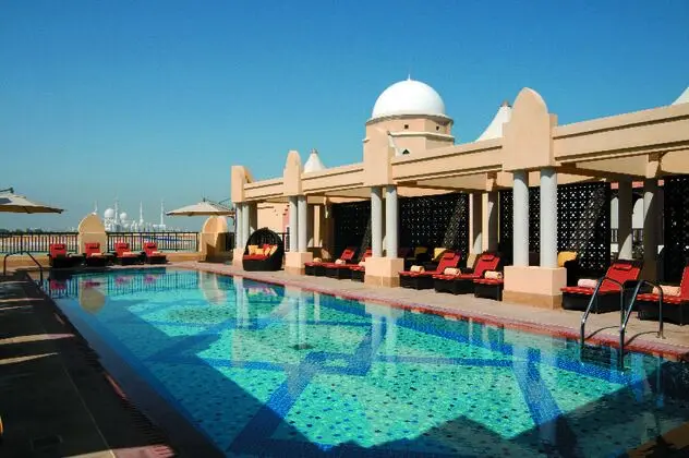 Shangri-la Hotel Qaryat Al Beri Abu Dhabi - Havuz