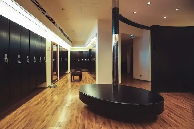 Shangri-La Residences and Apartments - Spa