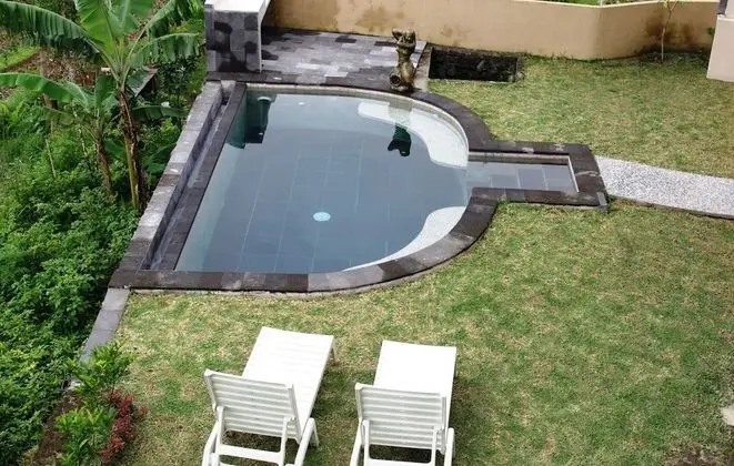 Shangrilah Villas - Havuz