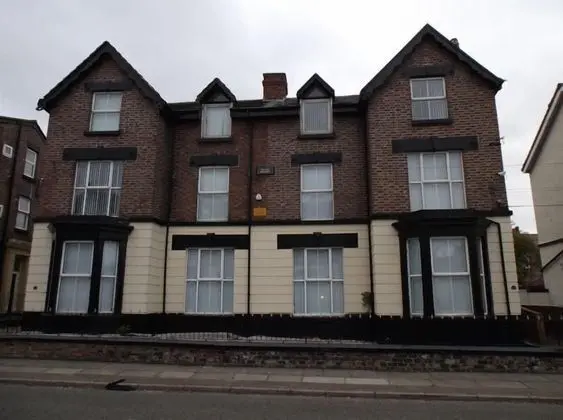 Shanks Guesthouse
