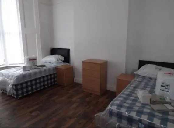 Shanks Guesthouse - Oda