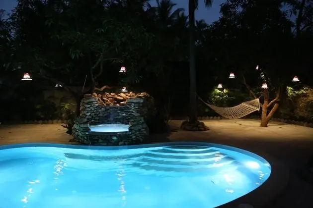 Shantie Shakthi Vagator Resort with Swimming Pool - Havuz