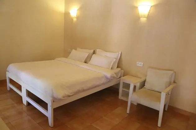 Shantie Shakthi Vagator Resort with Swimming Pool - Oda