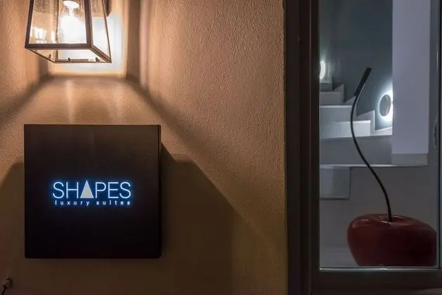 Shapes Luxury Suites - Lobi