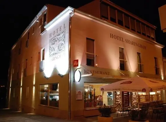 Hotel Sharingham - Dış Mekan