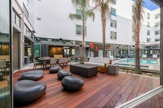 Shashi Hotel Mountain View, an Urban Resort - Havuz