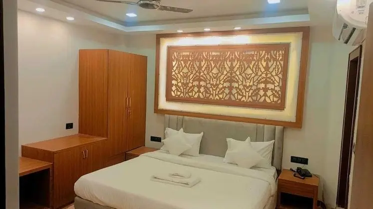 Hotel Shaurya Inn