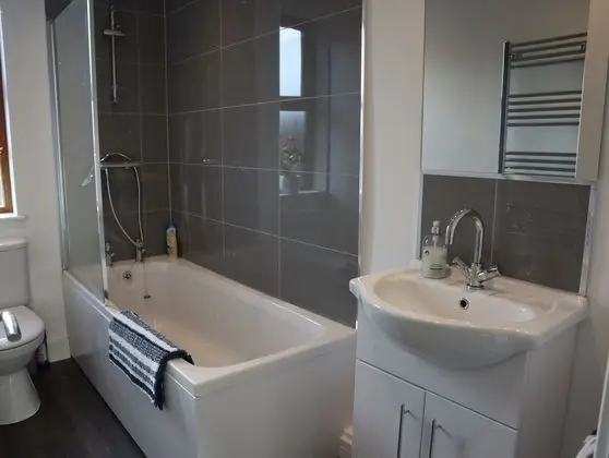 Sheffield 4-bedroom house free parking - Banyo Tipleri