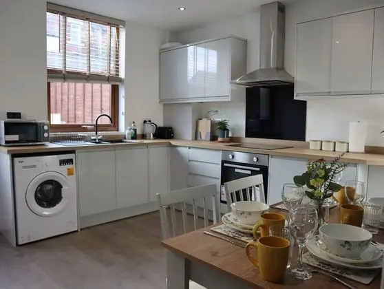 Sheffield 4-bedroom house free parking - Mutfak