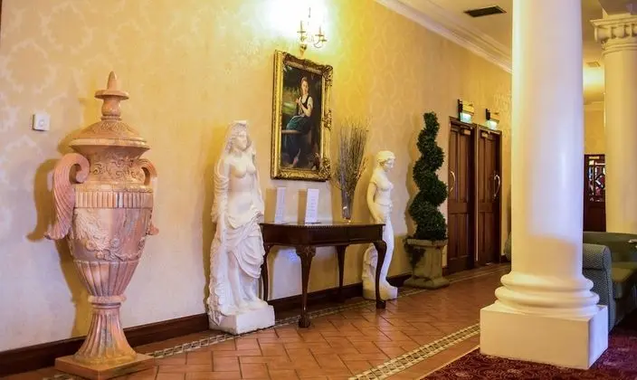 Sheldon Park Hotel and Leisure Club