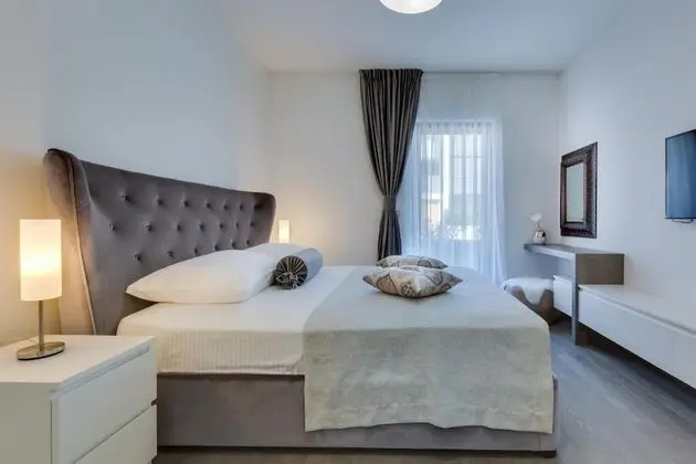 Shell Luxury Residences - Oda