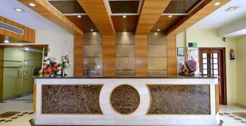 Hotel Shelter