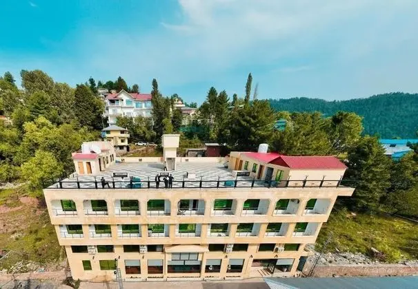 Shelton Suites Bhurban