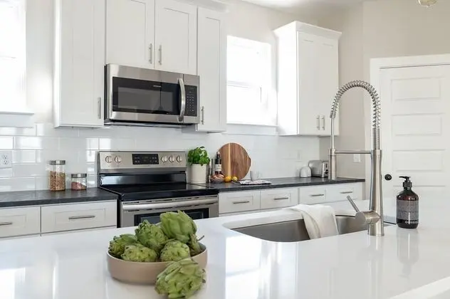 Shelton & Urban by Avantstay Sleeps 20! 2 Unit Buyout! Spacious Design - İç Mekan