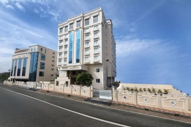 Shenbaga Hotel and Convention Centre - Dış Mekan