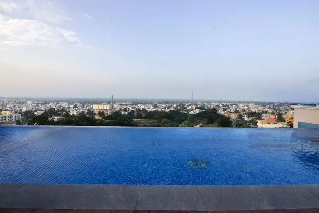 Shenbaga Hotel and Convention Centre - Havuz