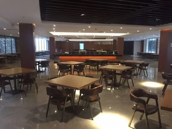 Shennongjia Jinghe Hotel - Yerinde Yemek