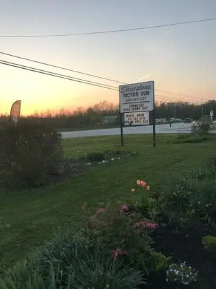 Shenstone Motor Inn & Restaurant - Dış Mekan