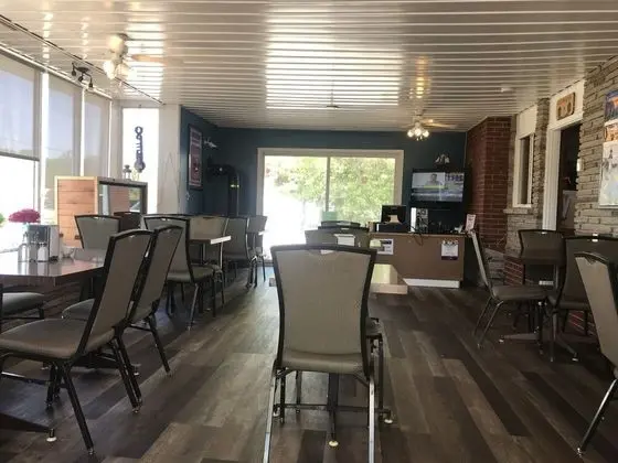 Shenstone Motor Inn & Restaurant - Yerinde Yemek