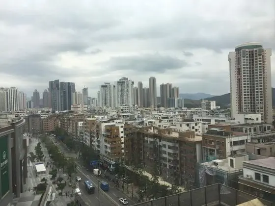 Shenzhen To World Holiday Apartment