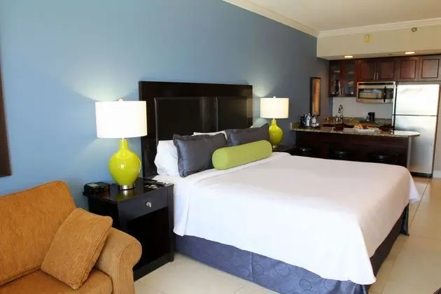 Shephards Beach Resort - Oda
