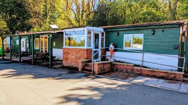 Shepherds Hut - Riverside 6 - Dış Mekan